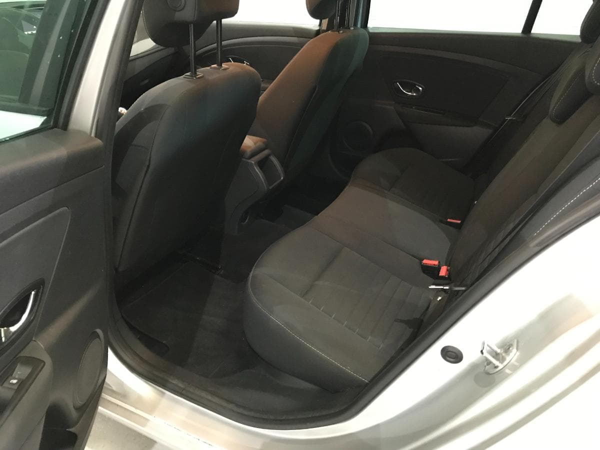 Renault Mégane 1.5DCI · Ano 2015 — imagen 28