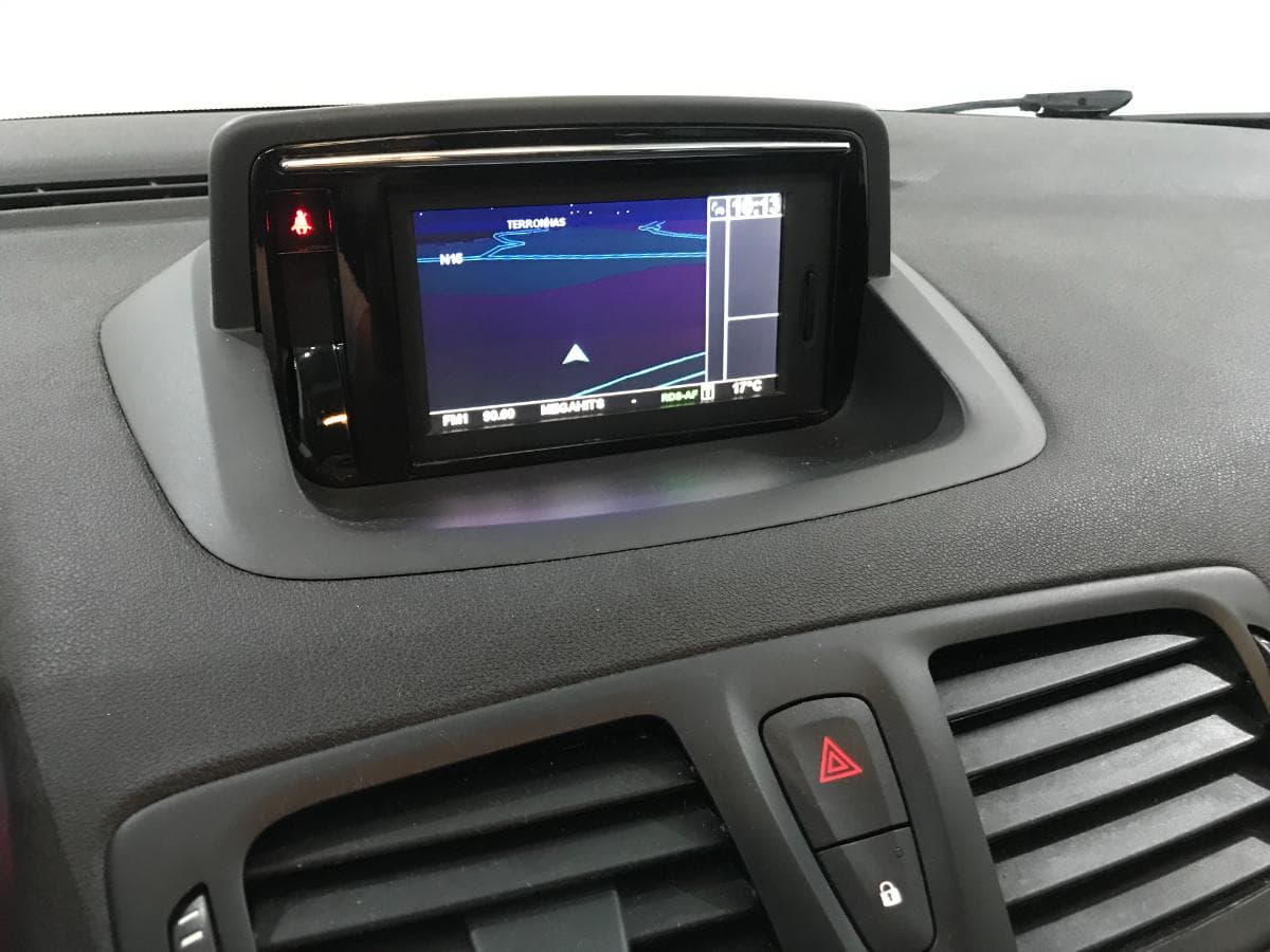 Renault Mégane 1.5DCI · Ano 2015 — imagen 35