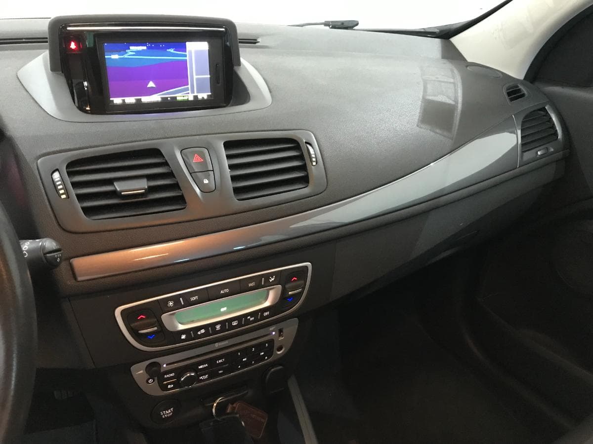 Renault Mégane 1.5DCI · Ano 2015 — imagen 36