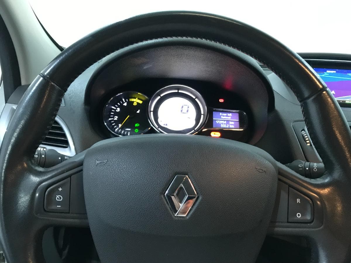 Renault Mégane 1.5DCI · Ano 2015 — imagen 37