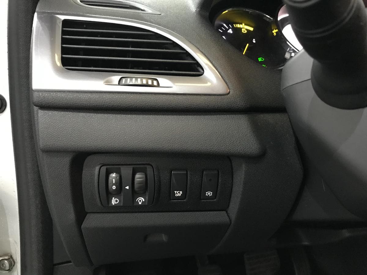 Renault Mégane 1.5DCI · Ano 2015 — imagen 41