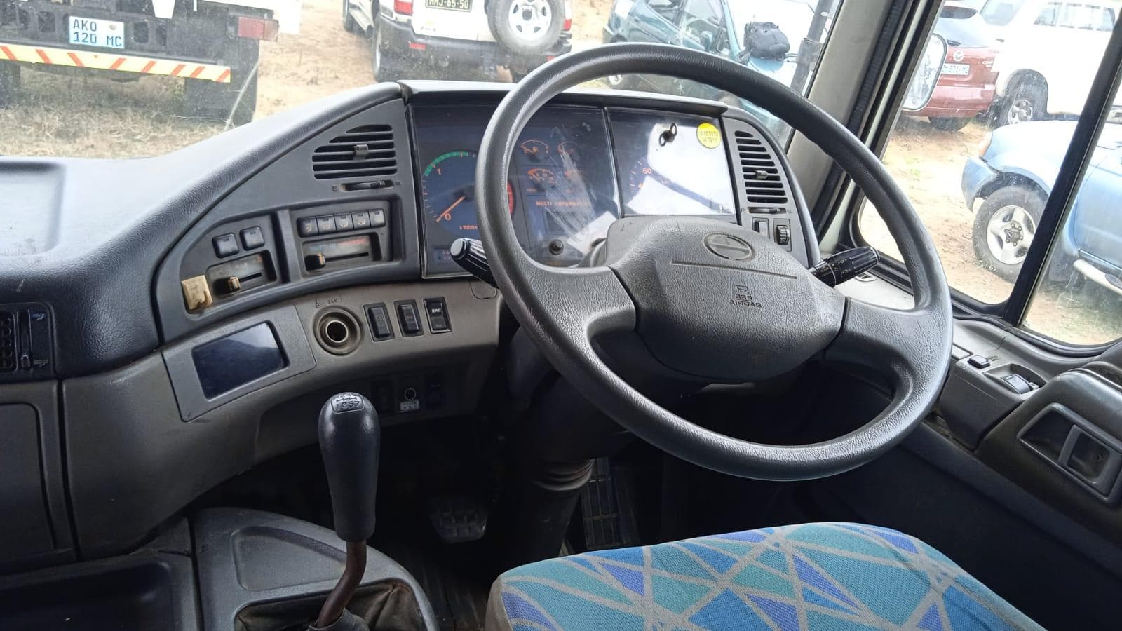 HINO PROFIA · — image 10