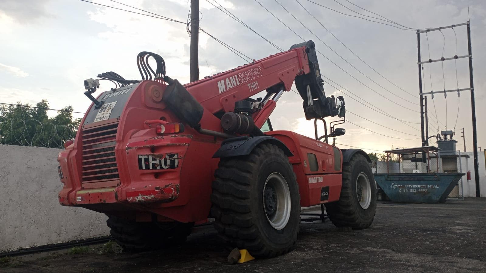 Empilhador Telescópico MANITOU MHT 10210 · — imagem 2