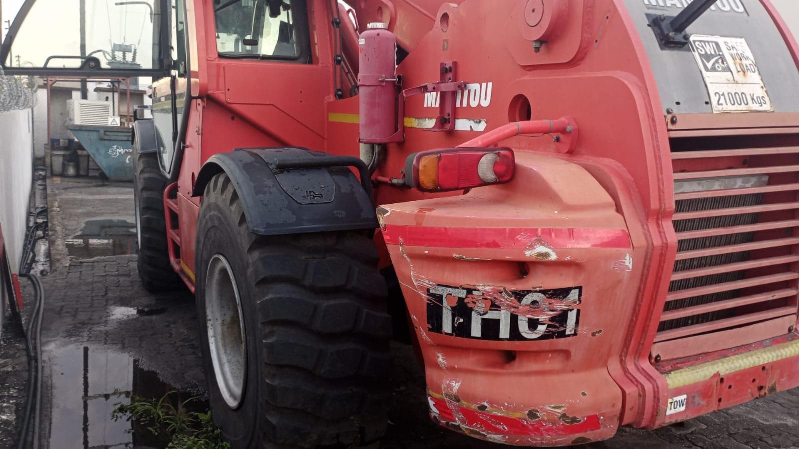 Empilhador Telescópico MANITOU MHT 10210 · — imagem 16