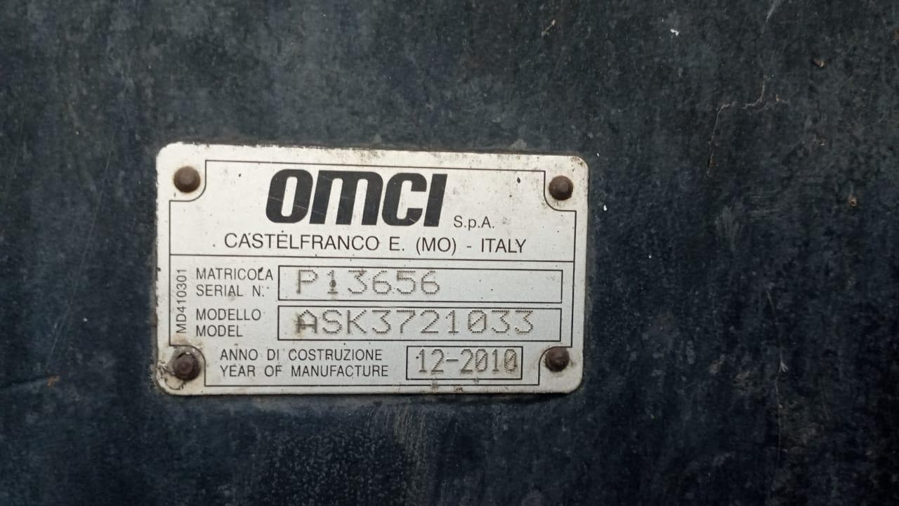 Empilhador Telescópico MANITOU MHT 10210 · — imagem 24
