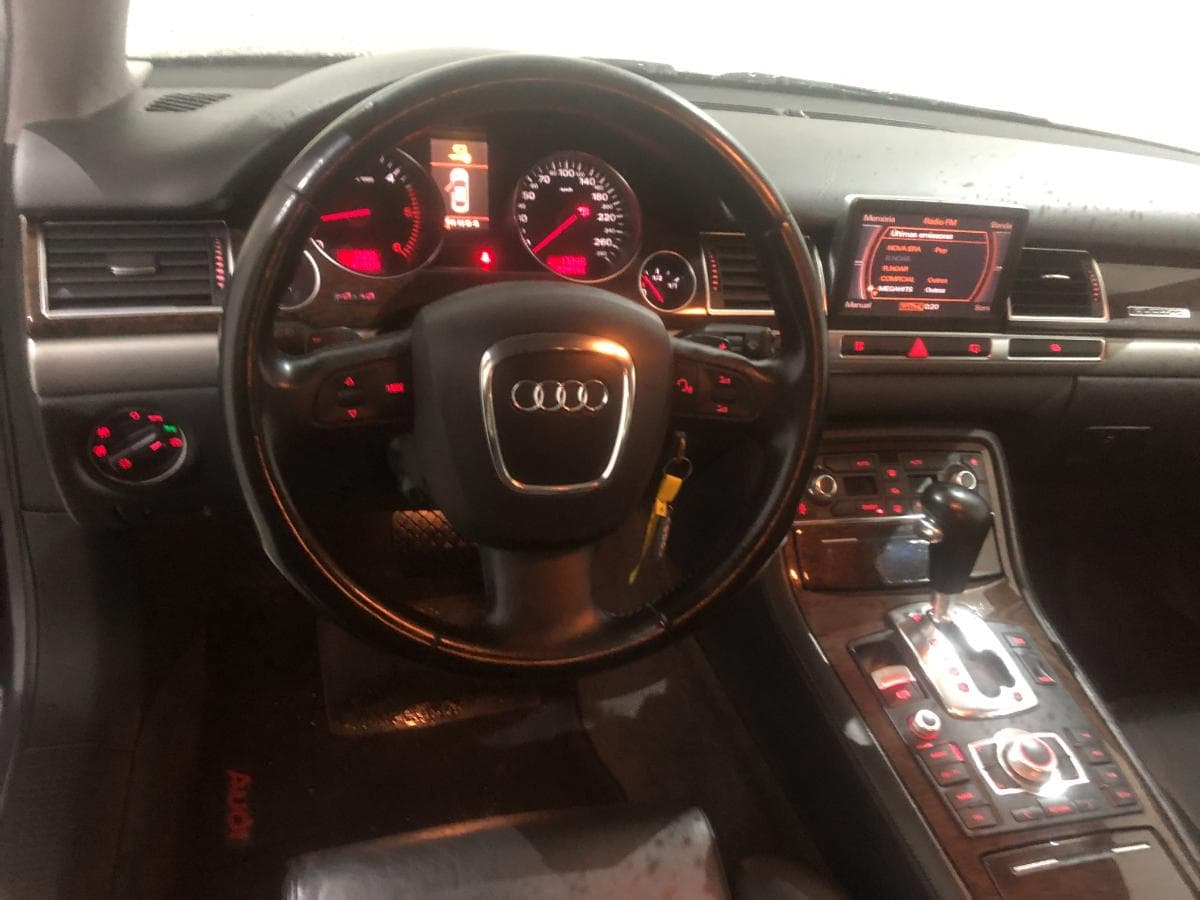 Audi A8 3.0 TDI · Ano 2006 — image 27