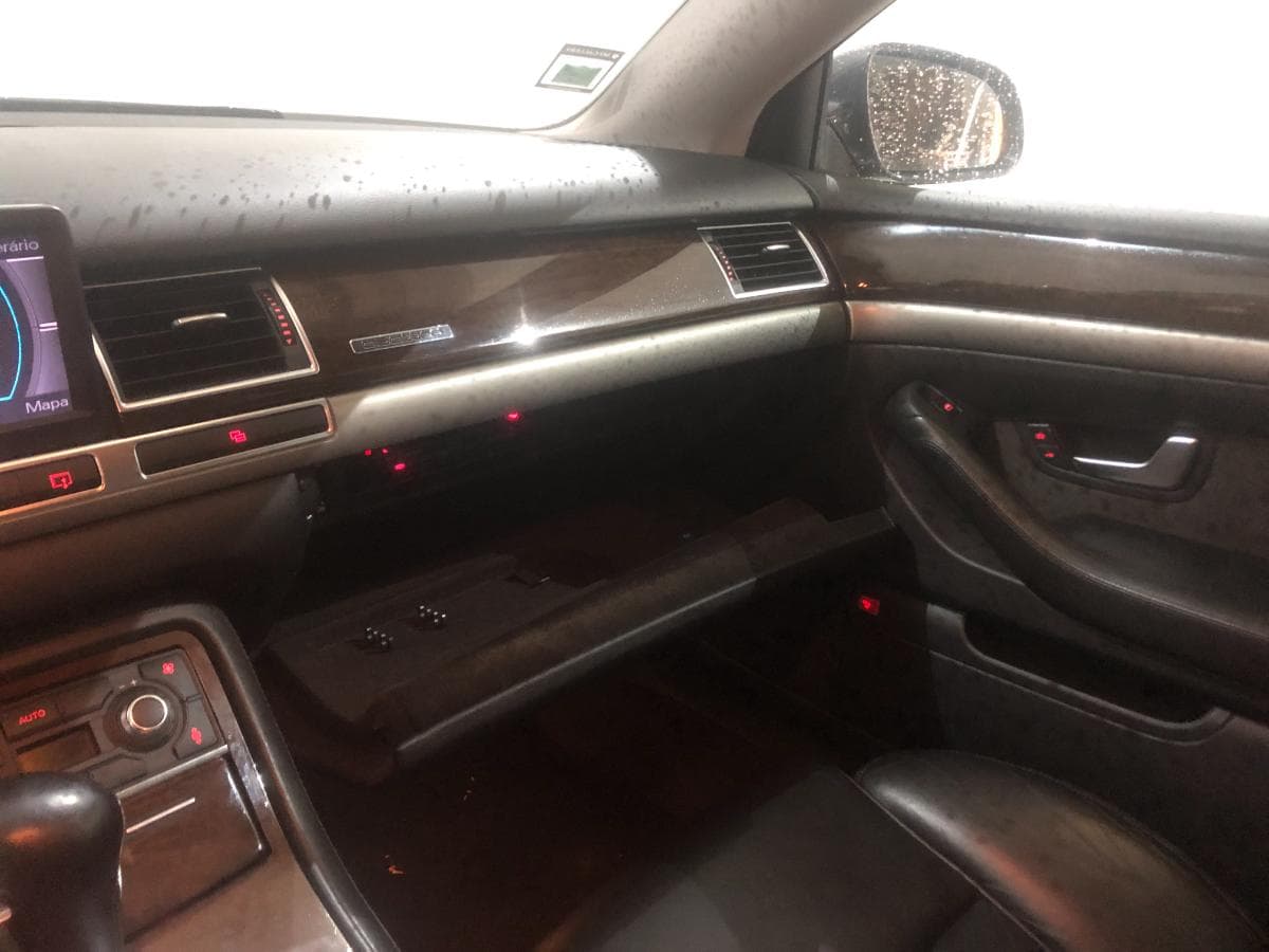 Audi A8 3.0 TDI · Ano 2006 — image 33