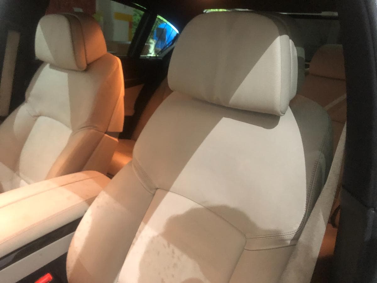 BMW 740 D · Ano 2011 — imagem 37