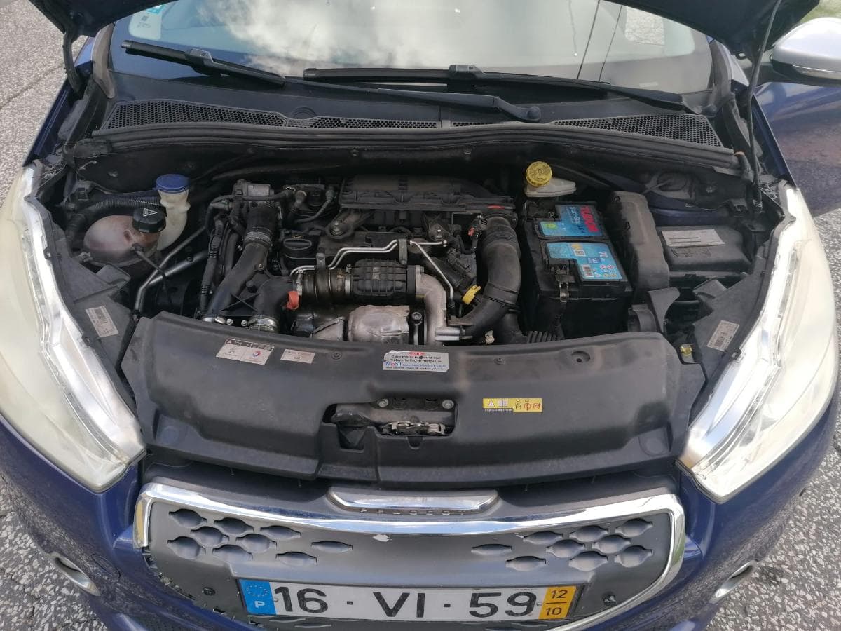 Peugeot 208 1.4HDI · Ano 2012 — imagen 7
