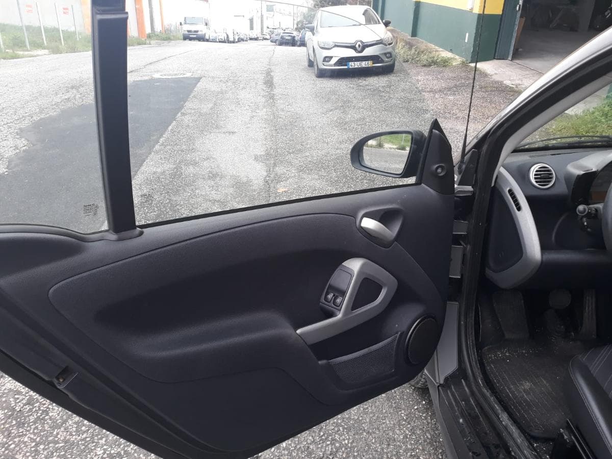Smart Fortwo Cabrio 1.0 · Ano 2012 — image 9