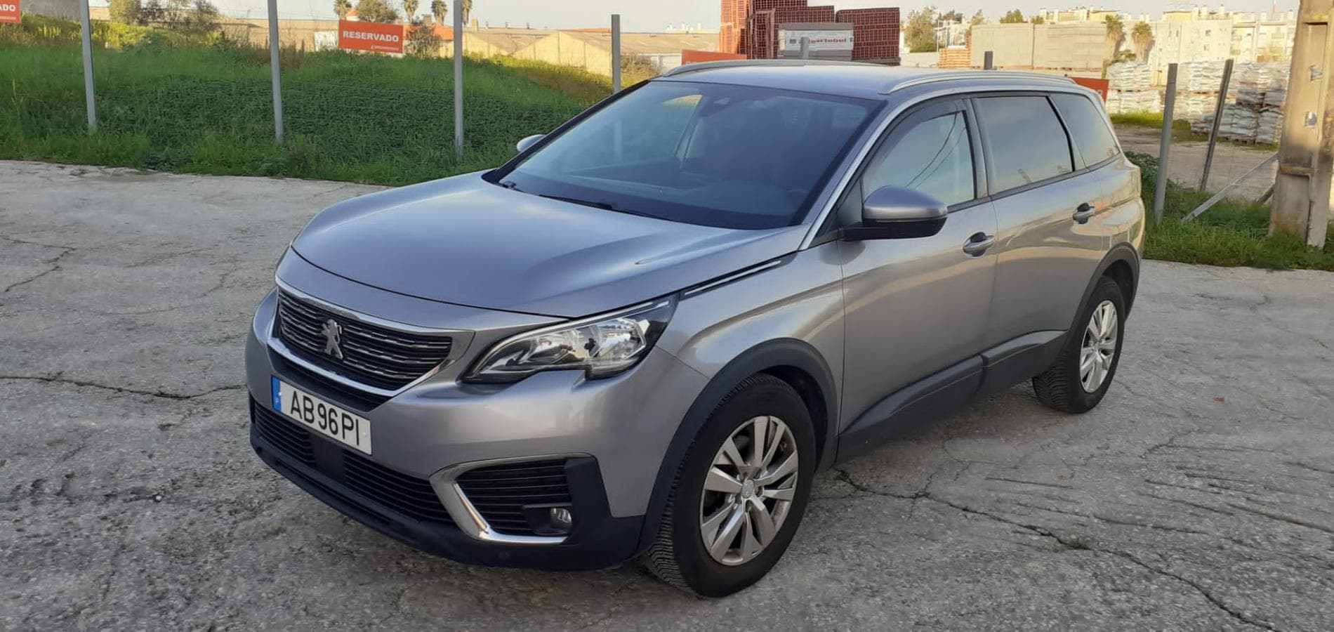 Peugeot 5008 1.6 BlueHDI · Ano 2017 — imagen 1