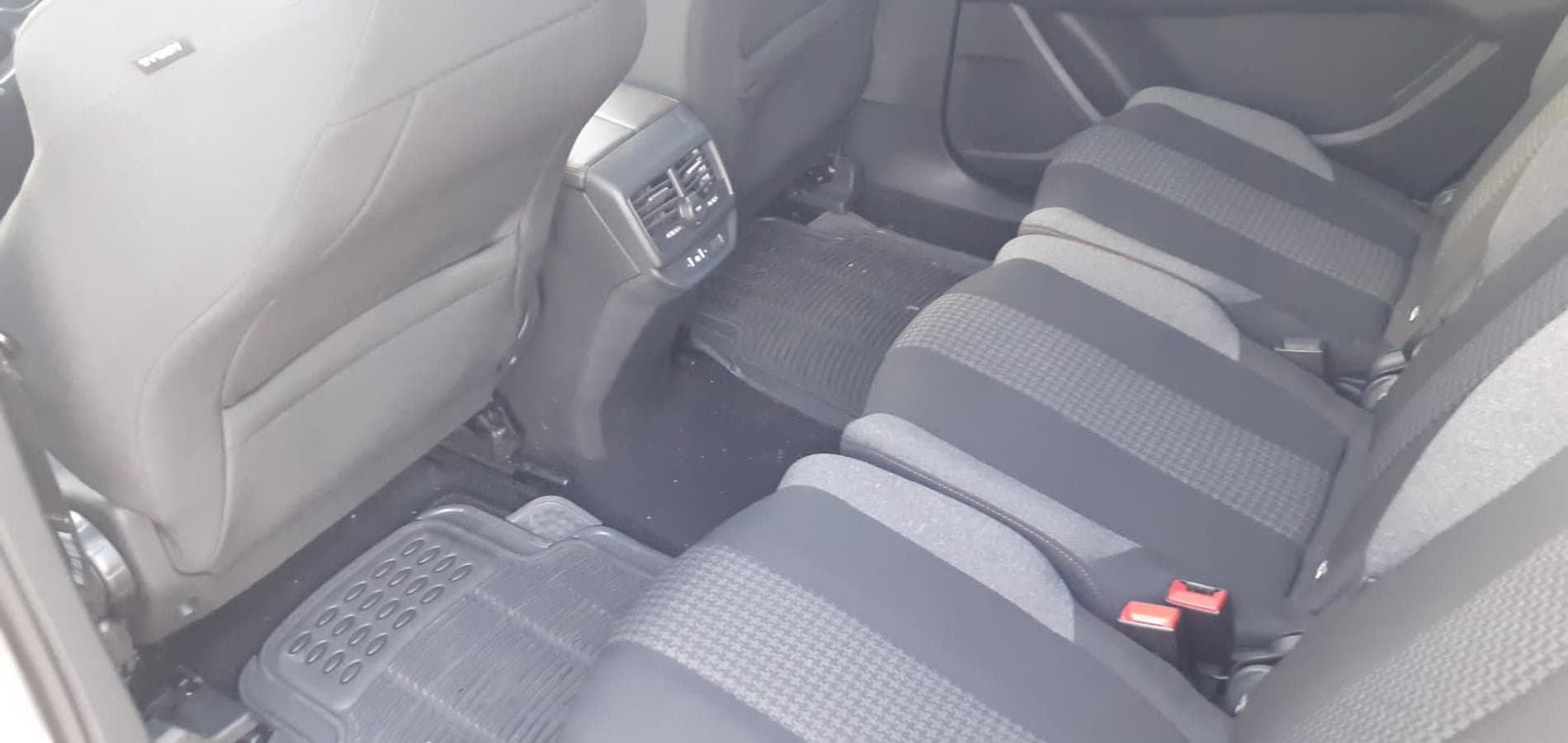 Peugeot 5008 1.6 BlueHDI · Ano 2017 — imagen 16