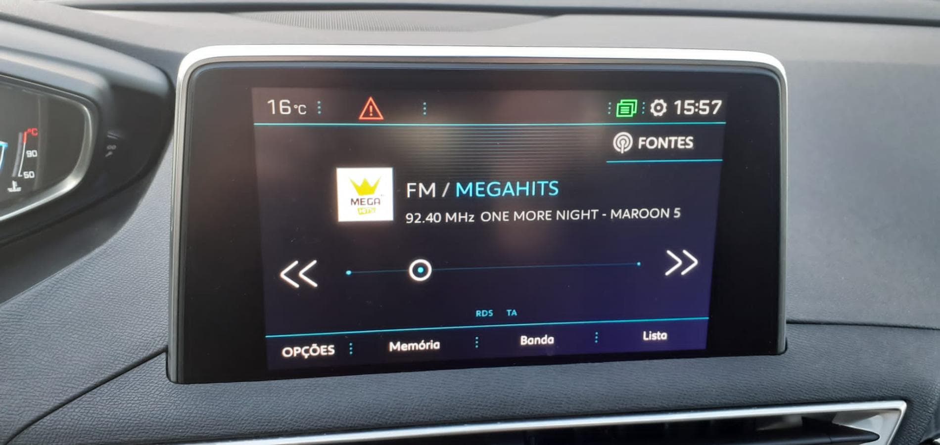 Peugeot 5008 1.6 BlueHDI · Ano 2017 — imagen 20
