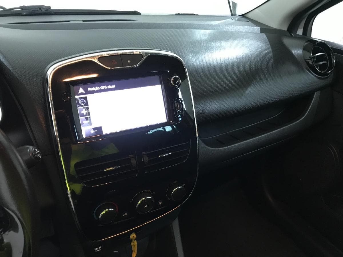 Renault Clio 1.5DCI · Ano 2013 — imagen 11