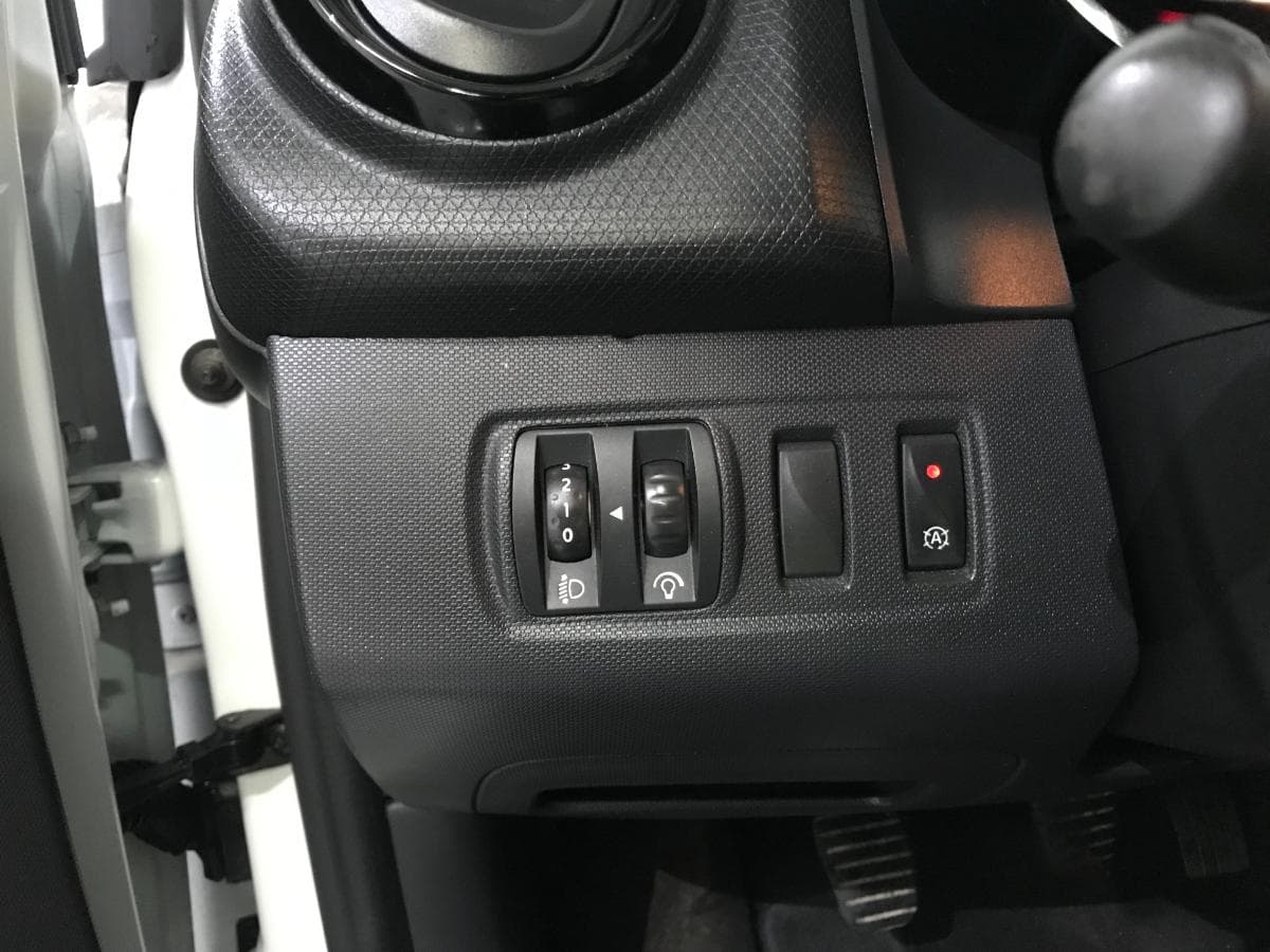 Renault Clio 1.5DCI · Ano 2013 — imagen 17