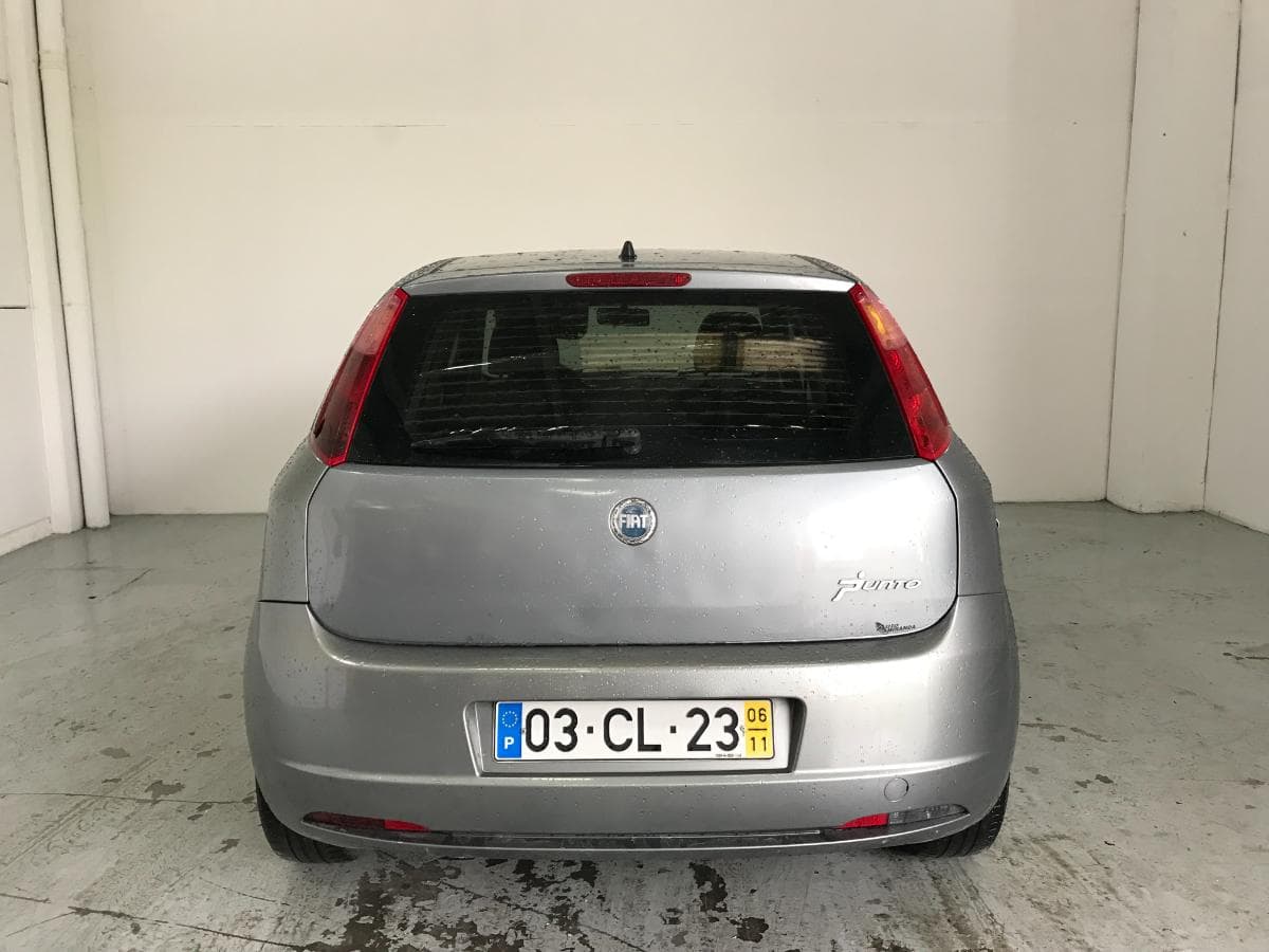 Fiat Punto 1.3D · Ano 2006 — image 7