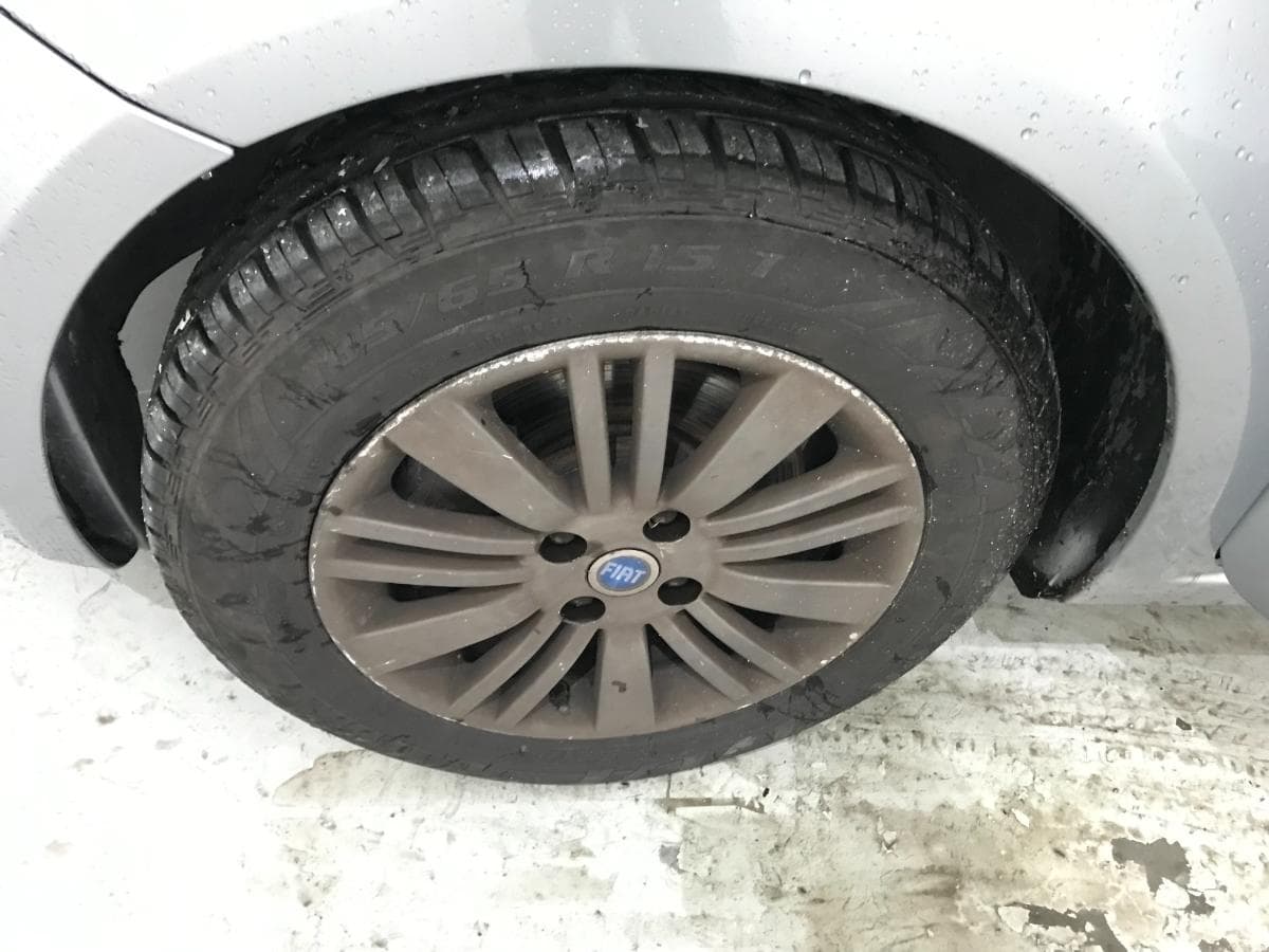 Fiat Punto 1.3D · Ano 2006 — image 11