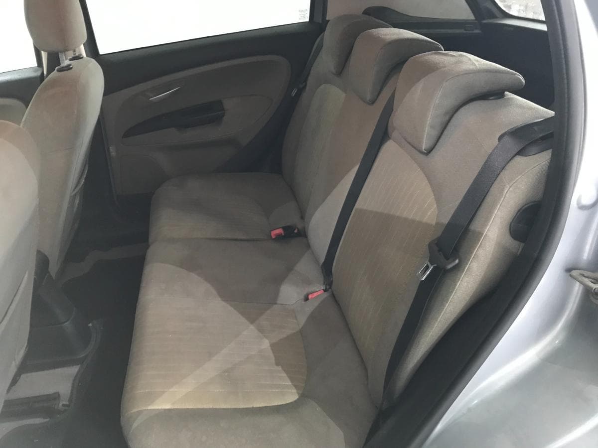 Fiat Punto 1.3D · Ano 2006 — image 21