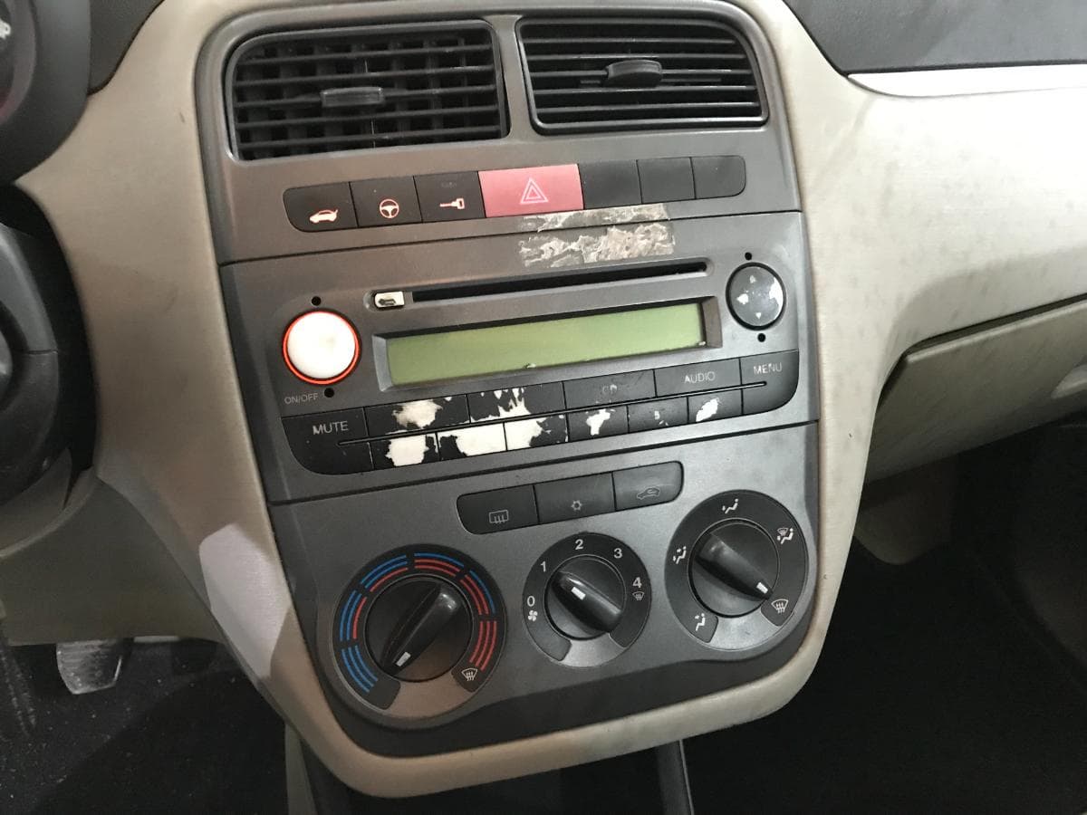 Fiat Punto 1.3D · Ano 2006 — image 32