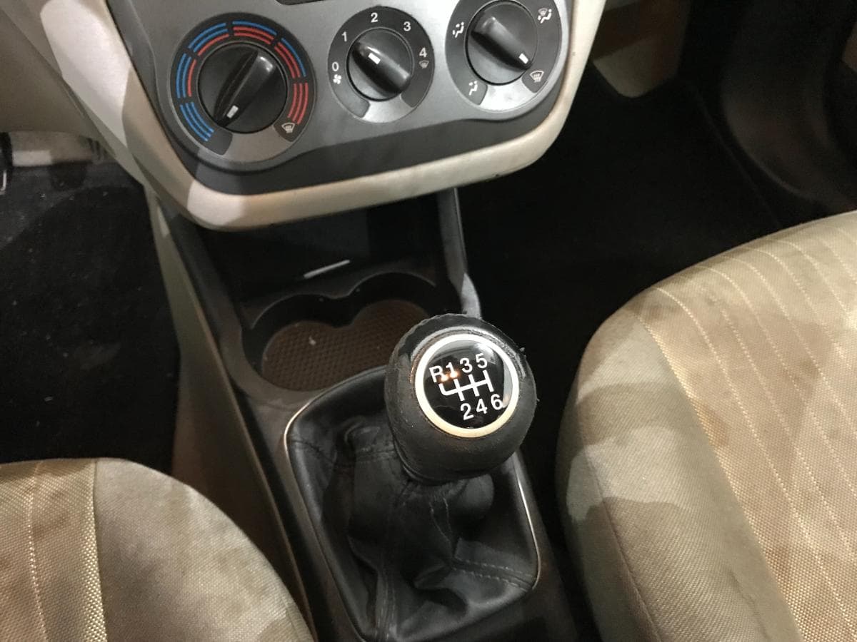 Fiat Punto 1.3D · Ano 2006 — image 30