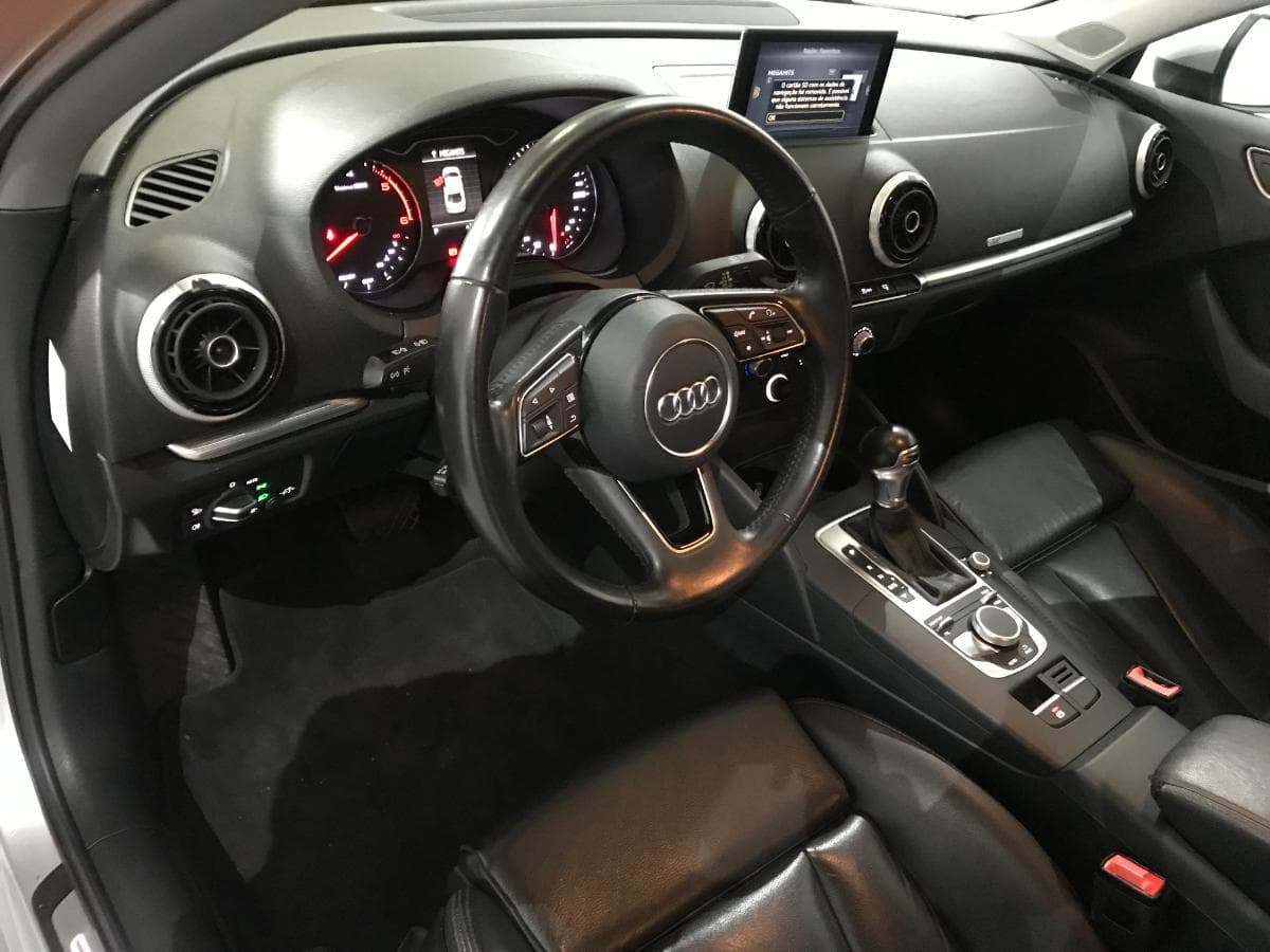 Audi A3 Limousine Diesel · Ano 2016 — imagem 25