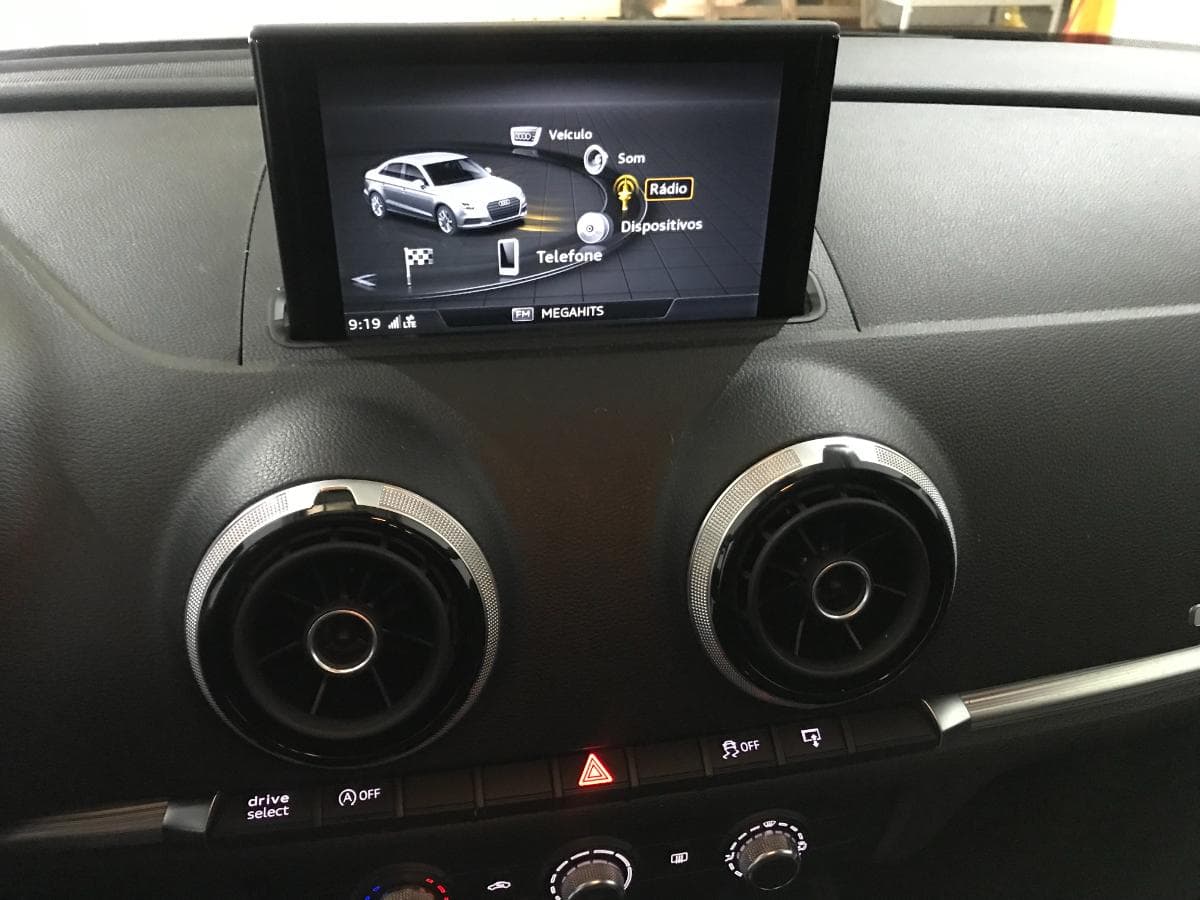 Audi A3 Limousine Diesel · Ano 2016 — imagem 26