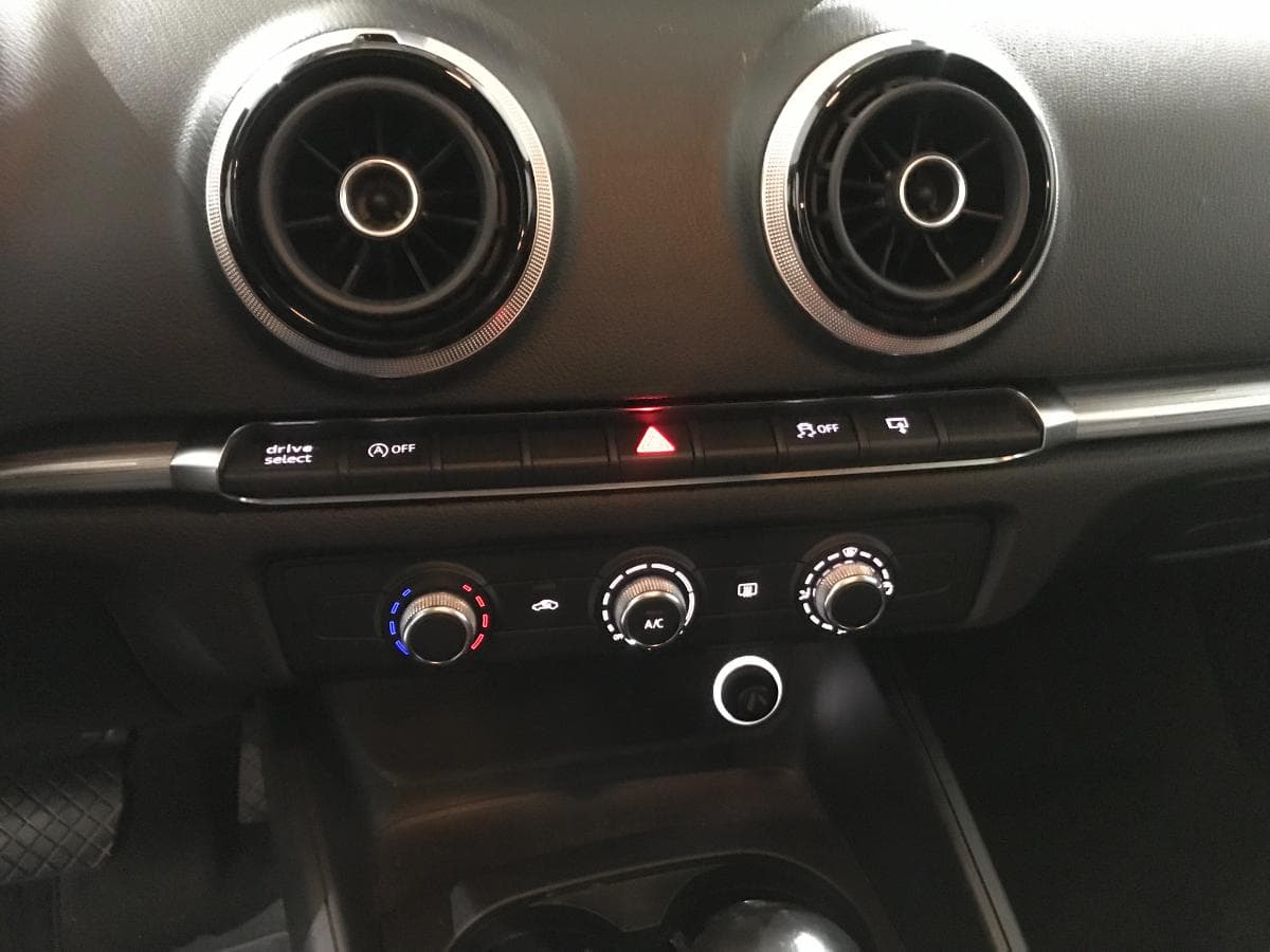 Audi A3 Limousine Diesel · Ano 2016 — imagem 30