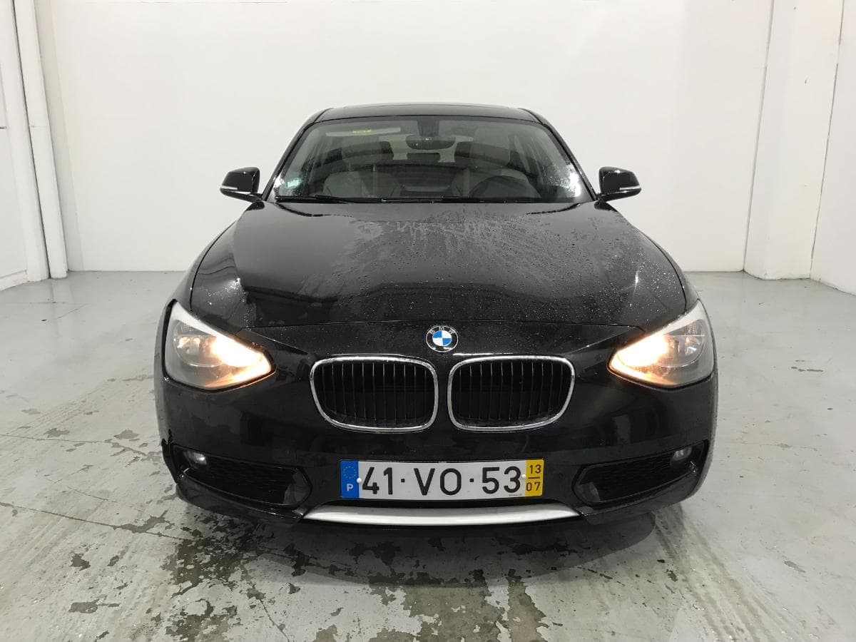 BMW 116D 1.6 · Ano 2013 — imagen 4