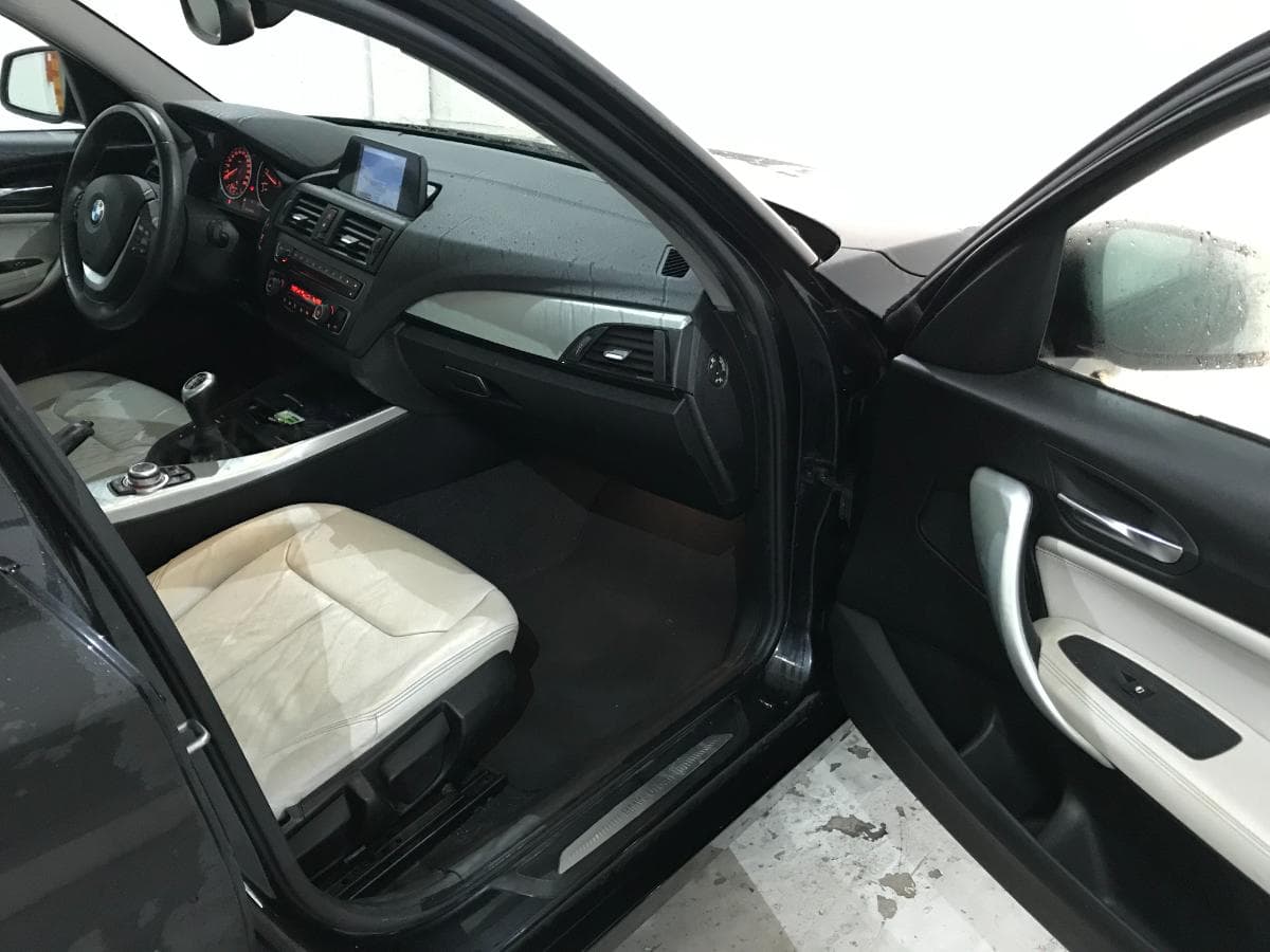 BMW 116D 1.6 · Ano 2013 — imagen 19
