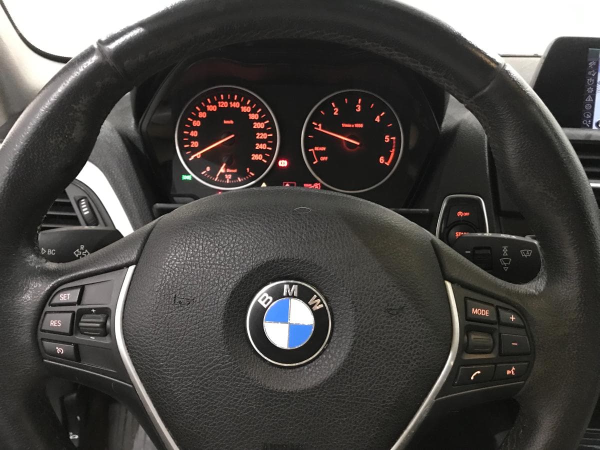 BMW 116D 1.6 · Ano 2013 — imagen 38
