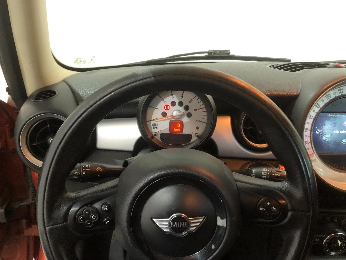 Mini Cooper 1.6D · Ano 2013 — imagem 29