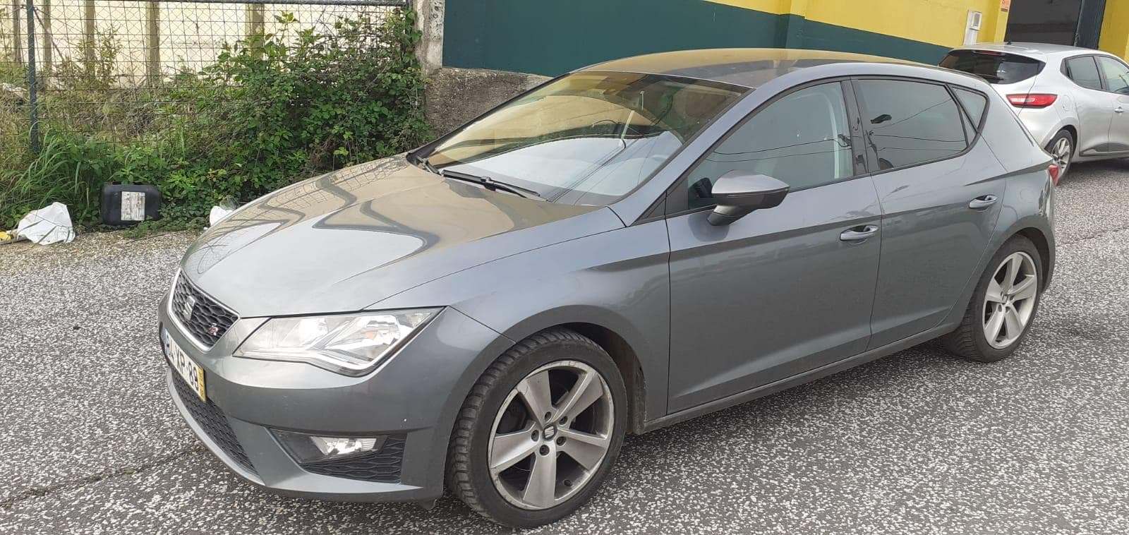 Seat Leon 2.0 TDI · Ano 2015 — imagem 1