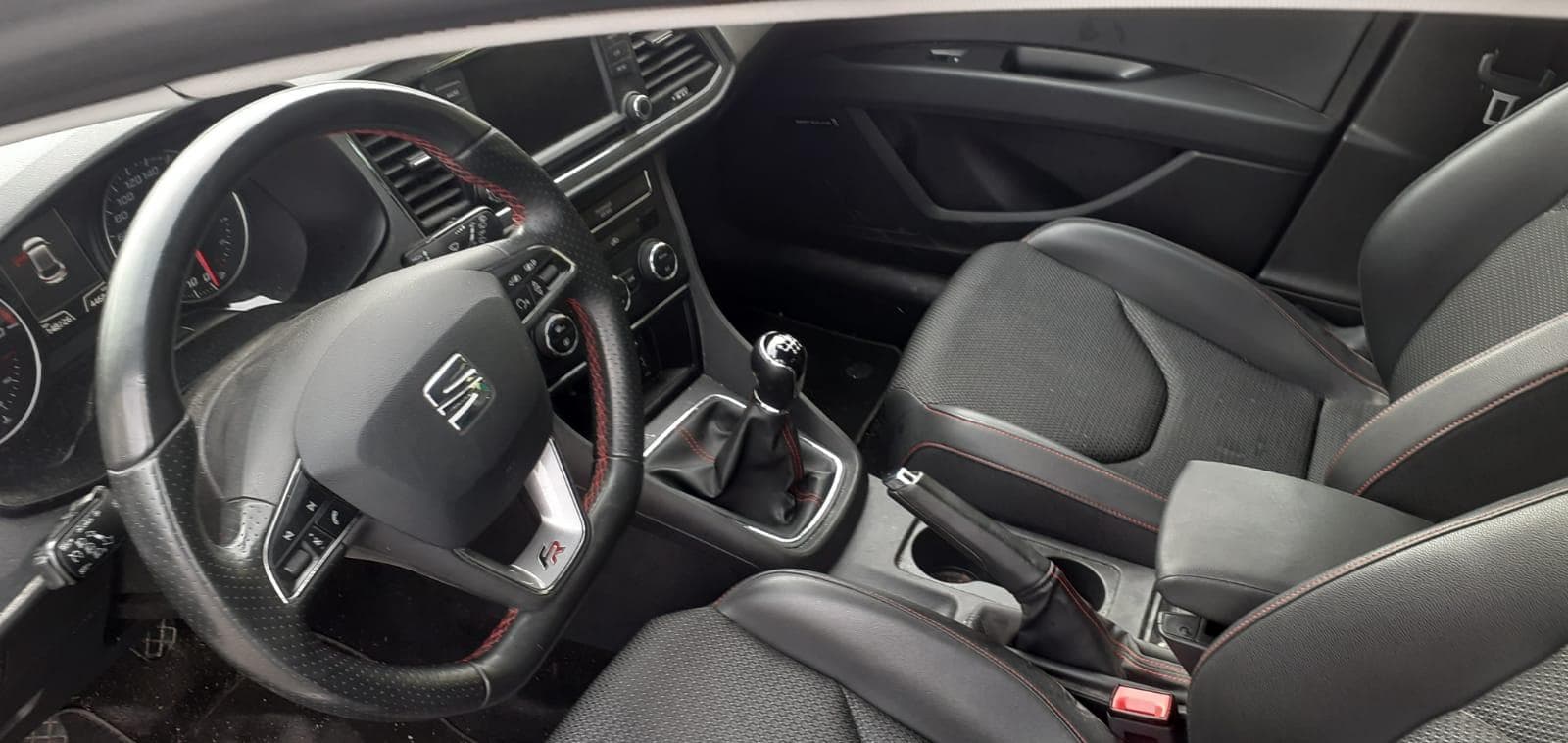Seat Leon 2.0 TDI · Ano 2015 — imagem 11