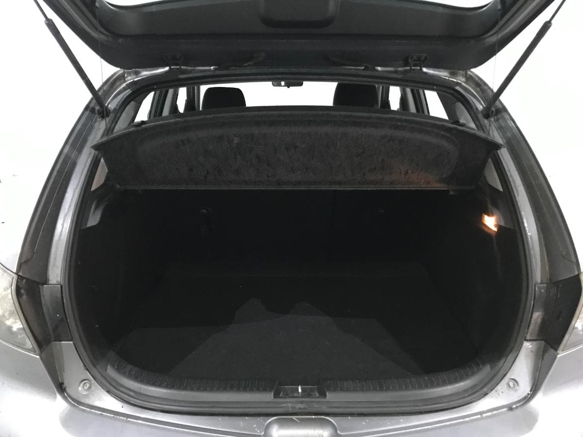 Mazda 3 · Ano 2004 — imagem 9