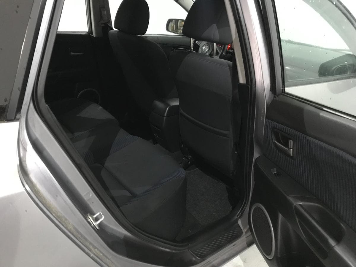 Mazda 3 · Ano 2004 — imagem 23