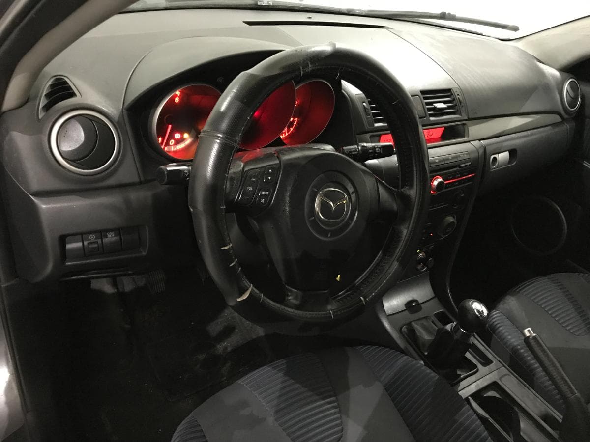 Mazda 3 · Ano 2004 — imagem 35