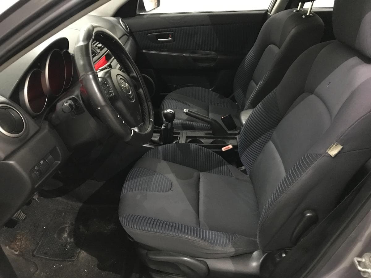 Mazda 3 · Ano 2004 — imagem 39