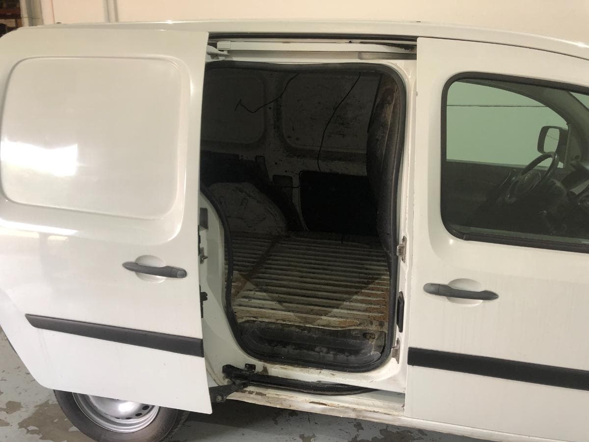 Renault Kangoo 1.5 DCI · Ano 2010 — imagen 13