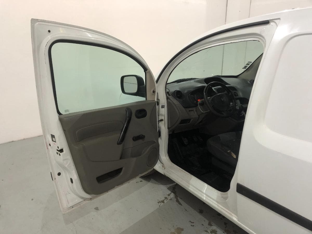 Renault Kangoo 1.5 DCI · Ano 2010 — imagen 21