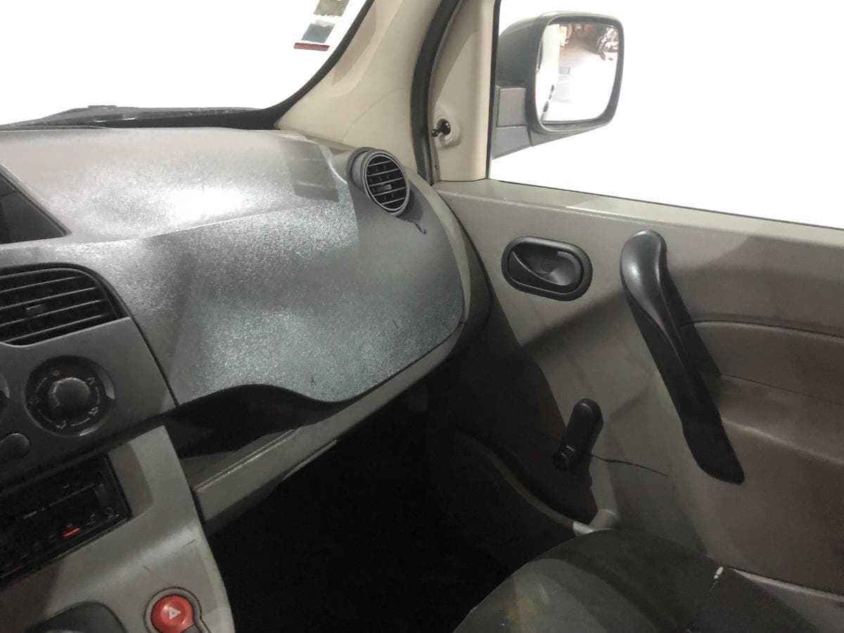 Renault Kangoo 1.5 DCI · Ano 2010 — imagen 23