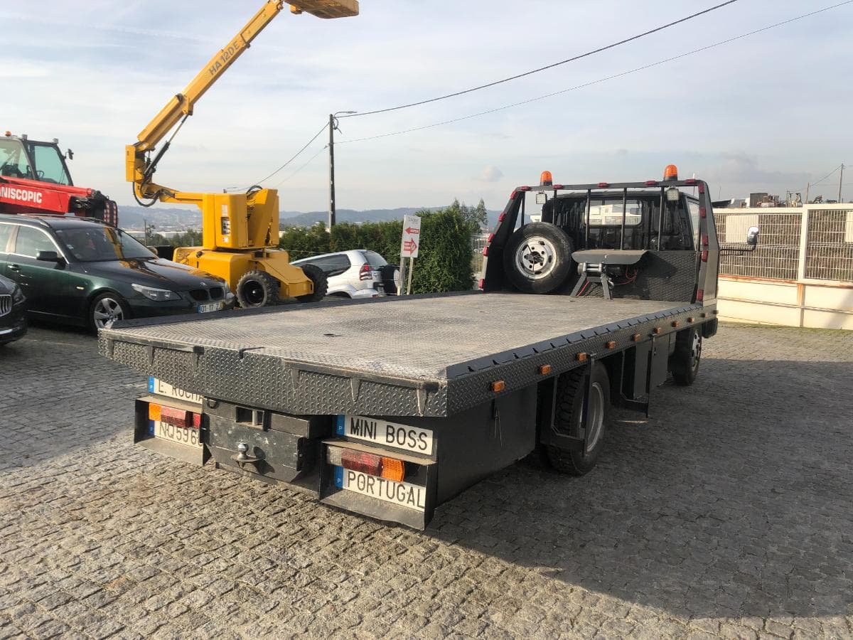 Reboque Toyota Dyna 250 · Ano 1990 — imagem 4