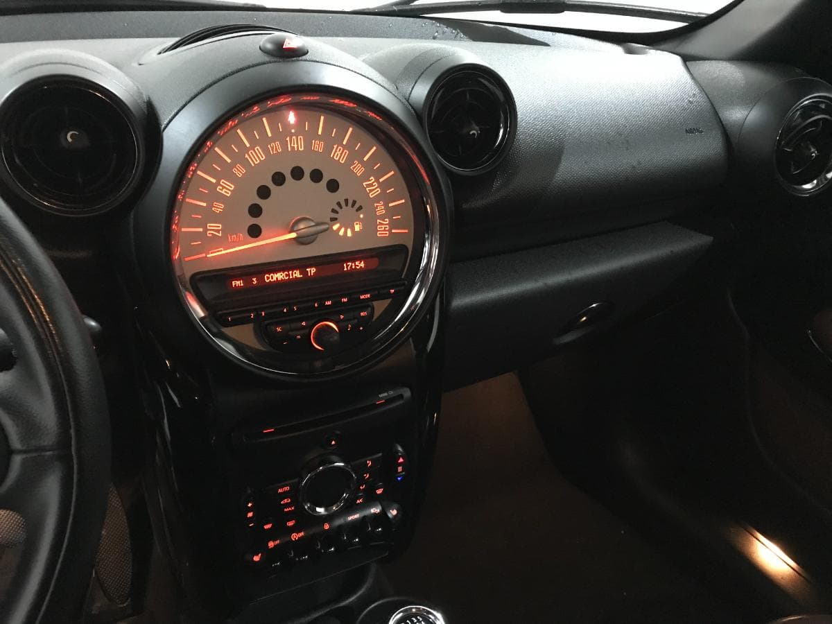 Mini Paceman 1.6 D · Ano 2014 — imagem 25