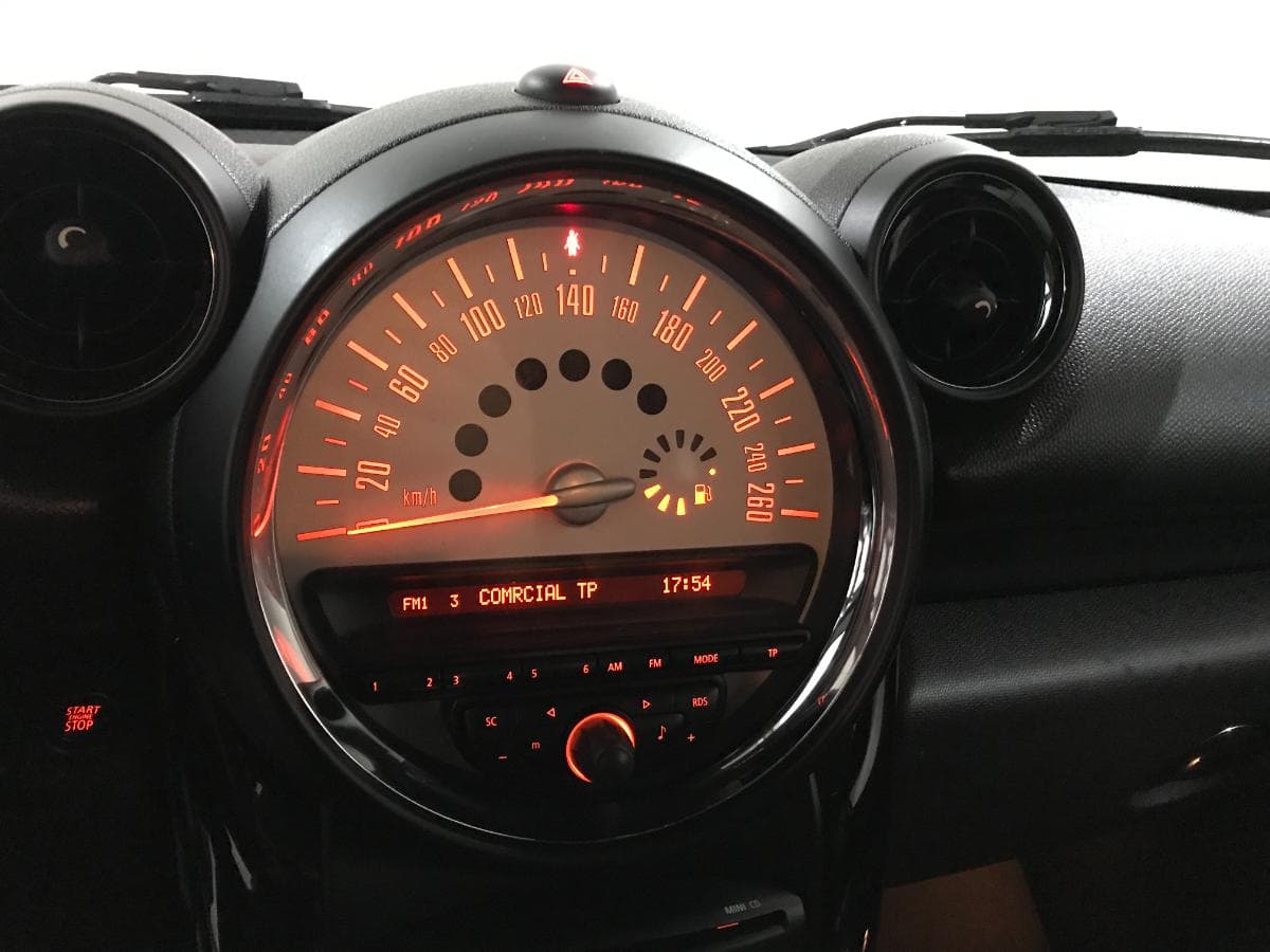 Mini Paceman 1.6 D · Ano 2014 — imagem 29