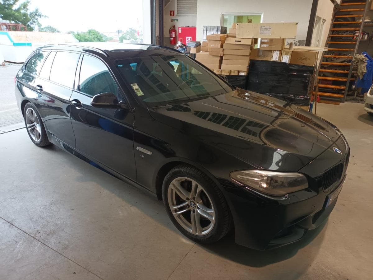 BMW 525 Full Pack M 2.0D Bi Turbo · Ano 2014 — imagem 5