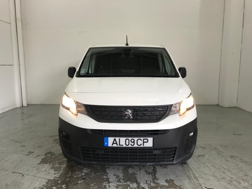 Peugeot Partner 1.5 HDI · Ano 2021 — imagen 3