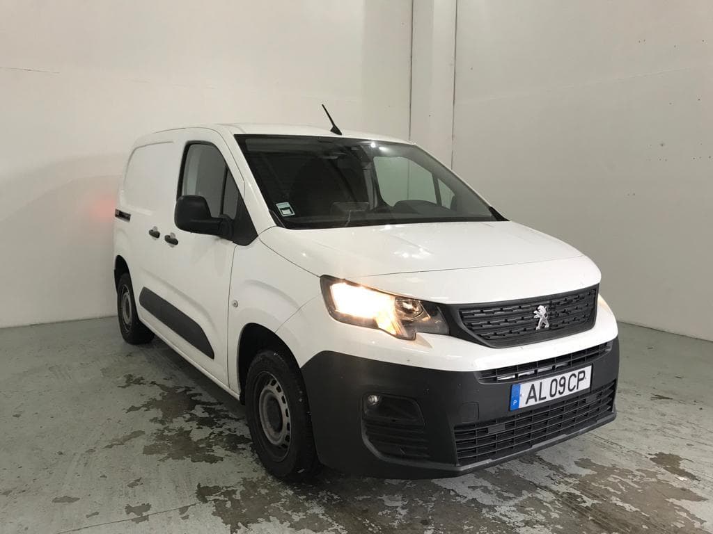 Peugeot Partner 1.5 HDI · Ano 2021 — imagen 1
