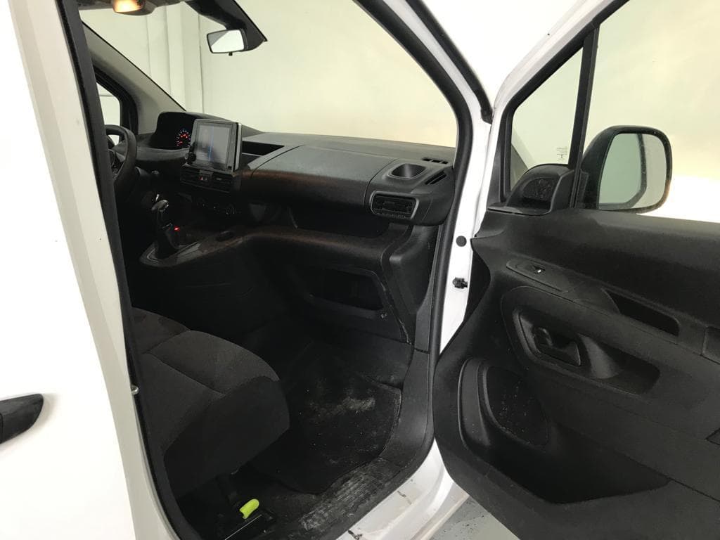 Peugeot Partner 1.5 HDI · Ano 2021 — imagen 20