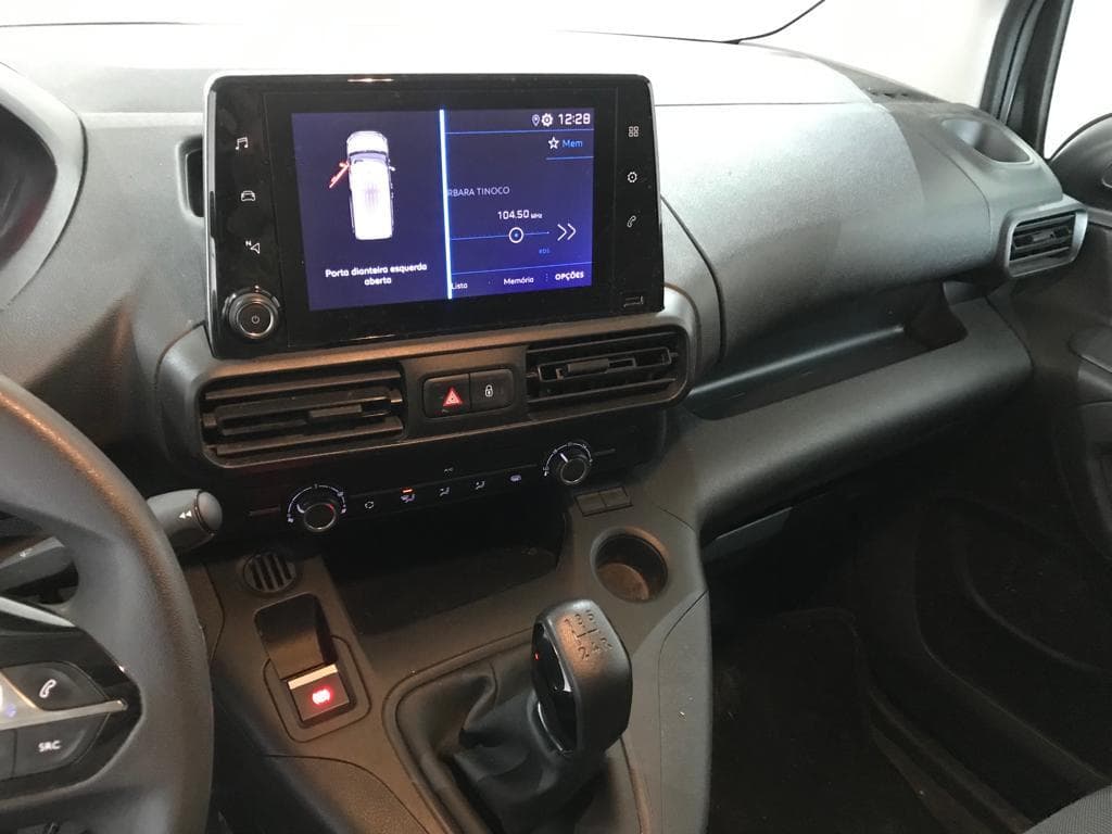 Peugeot Partner 1.5 HDI · Ano 2021 — imagen 21