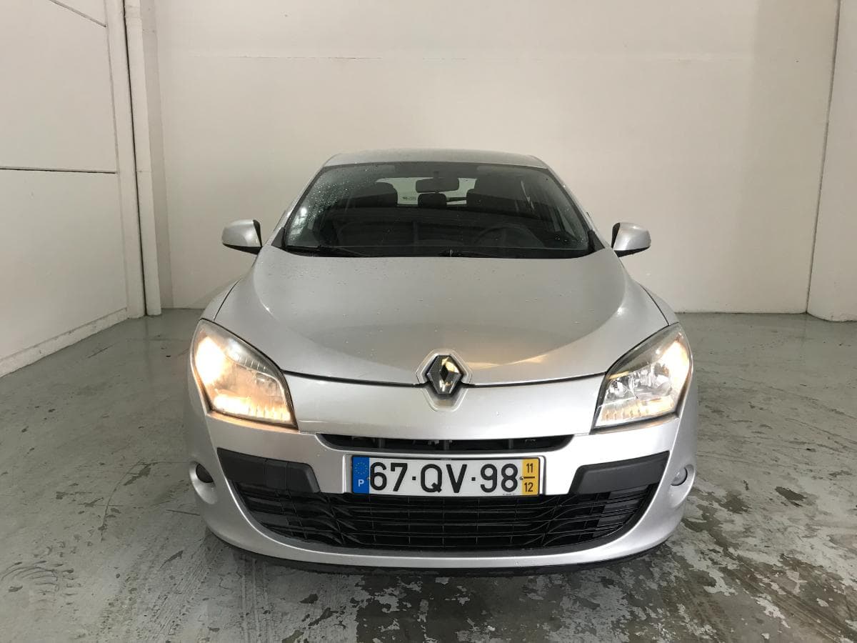 Renault Mégane 1.5DCI · Ano 2011 — imagen 2