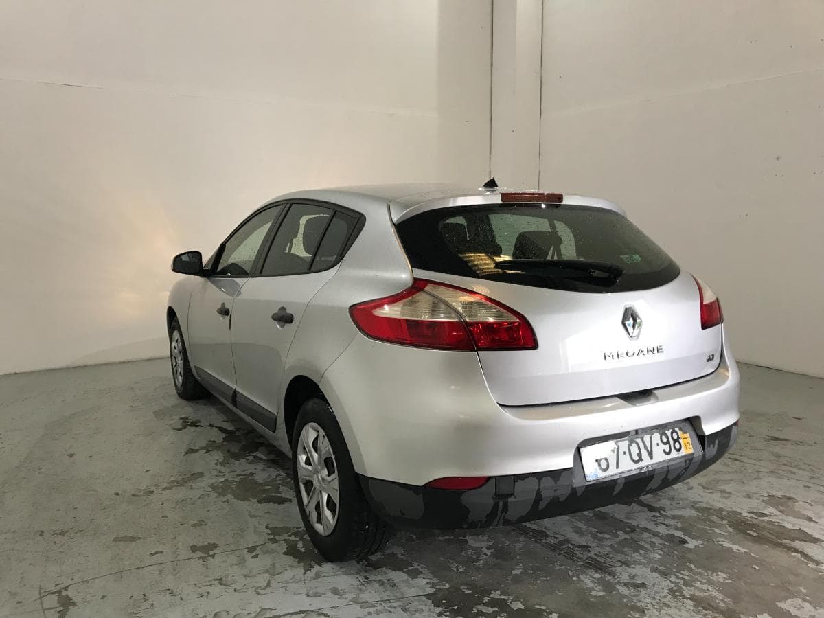 Renault Mégane 1.5DCI · Ano 2011 — imagen 4